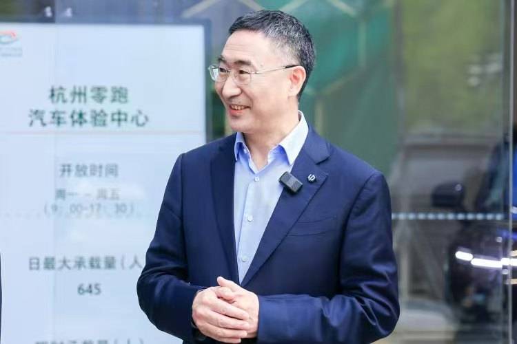 汽车产业与具身智慧“双向奔赴”